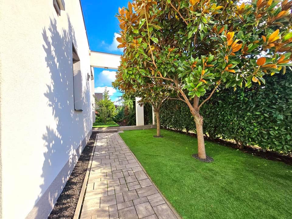 Luxus, exkluzív életkörnyezet Deszken a Marosmenti lakóparkban! Ide csak költözni kell!