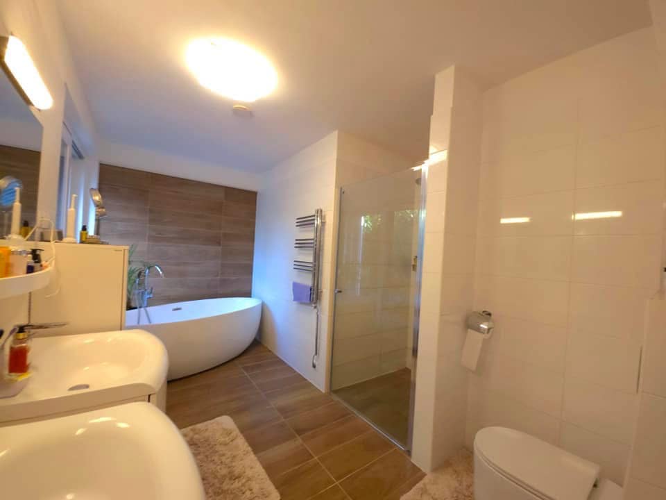 Luxus, exkluzív életkörnyezet Deszken a Marosmenti lakóparkban! Ide csak költözni kell!