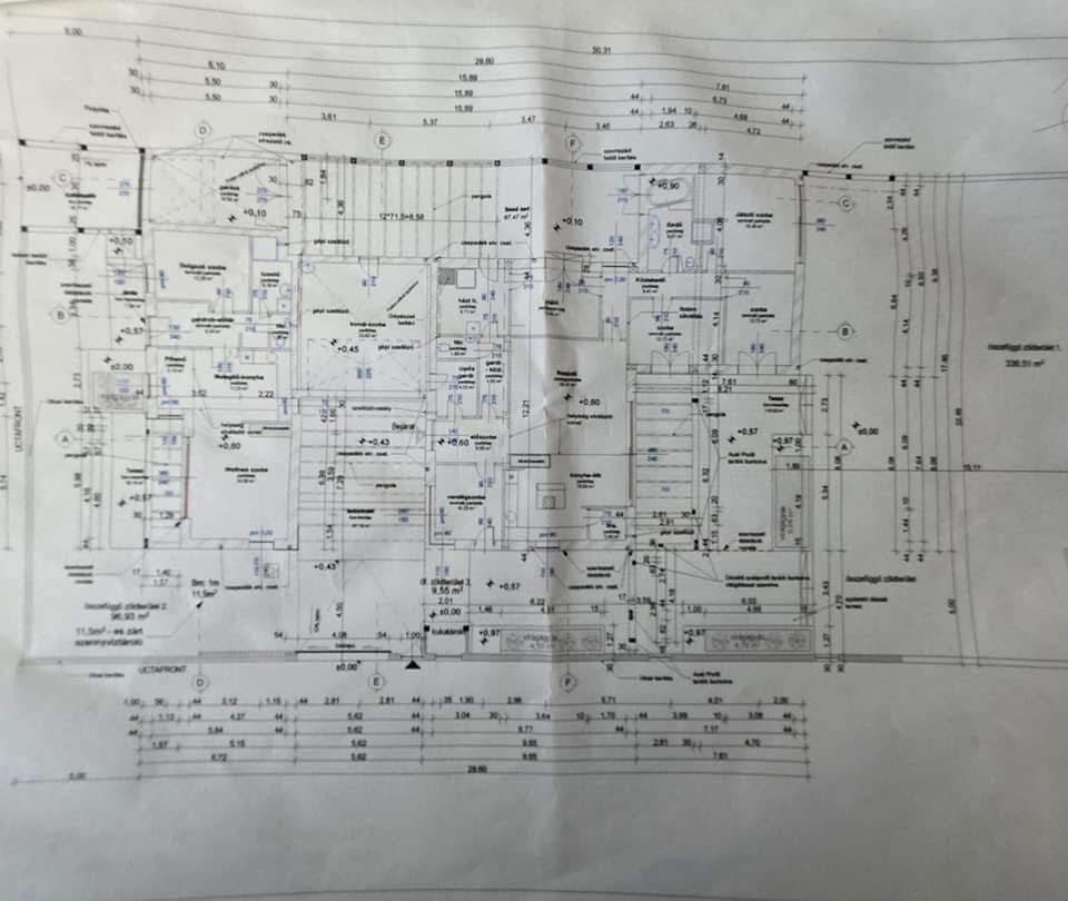 Luxus, exkluzív életkörnyezet Deszken a Marosmenti lakóparkban! Ide csak költözni kell!