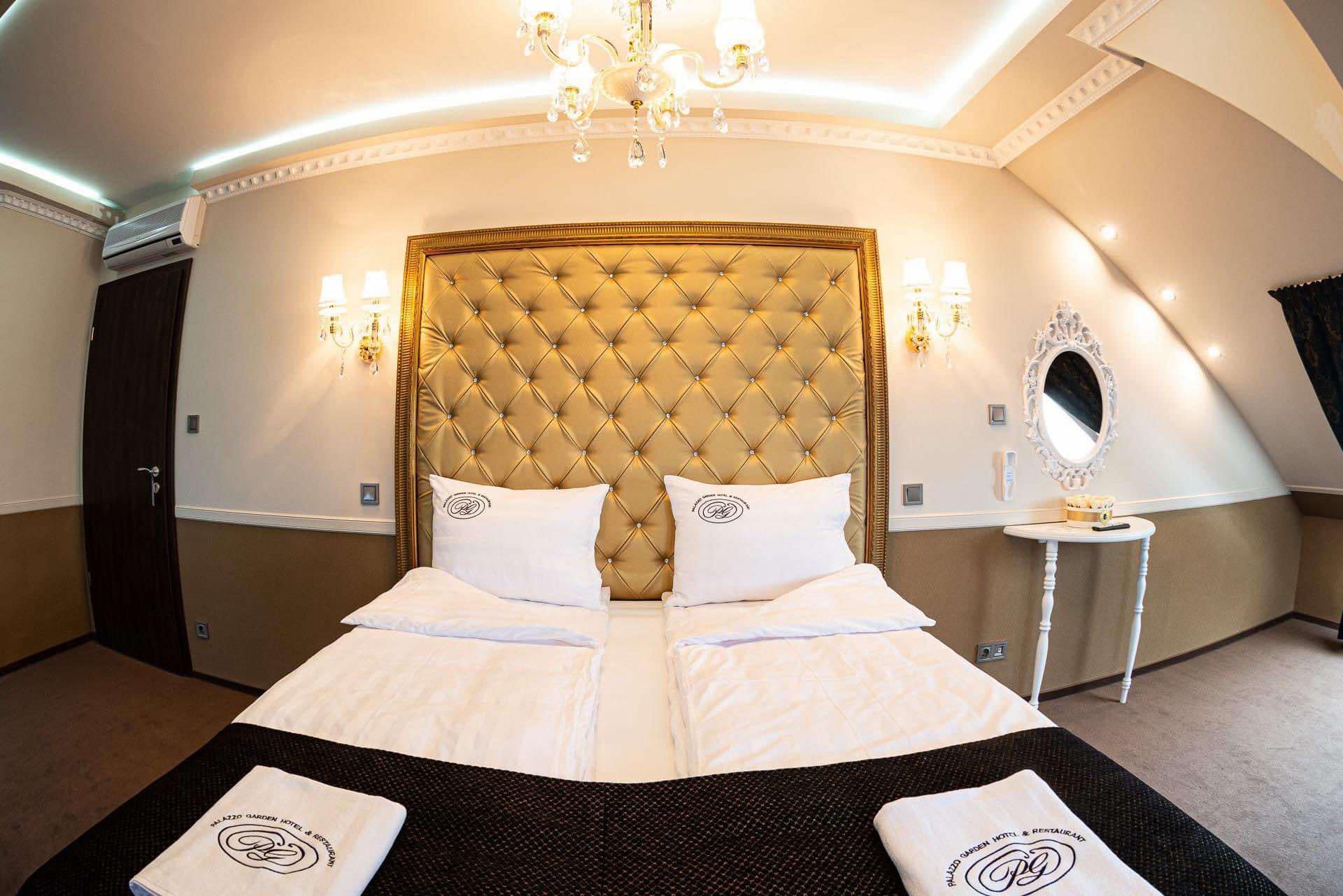 Eladó szállodaként működő, többfunkciós ingatlan Szeged belvárosához közel