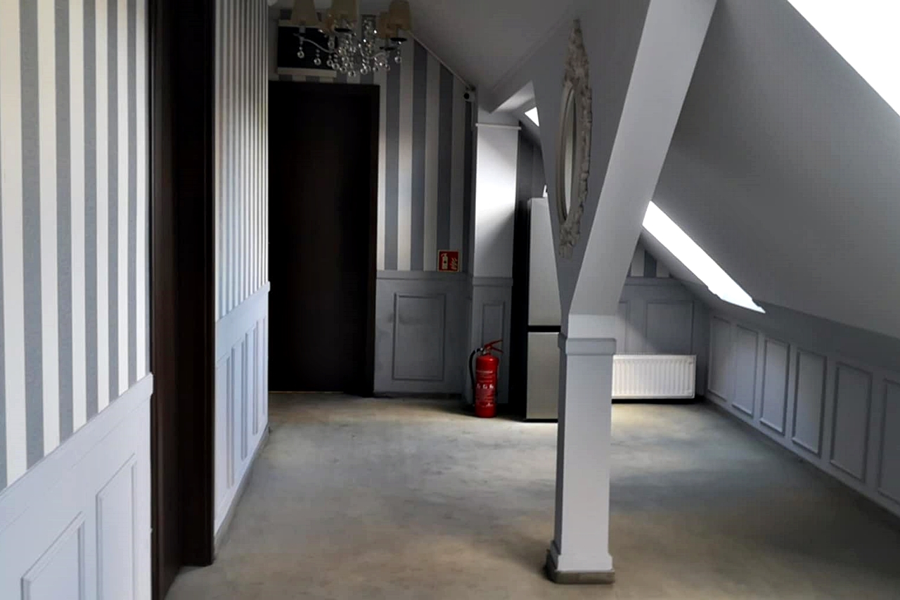 Eladó szállodaként működő, többfunkciós ingatlan Szeged belvárosához közel