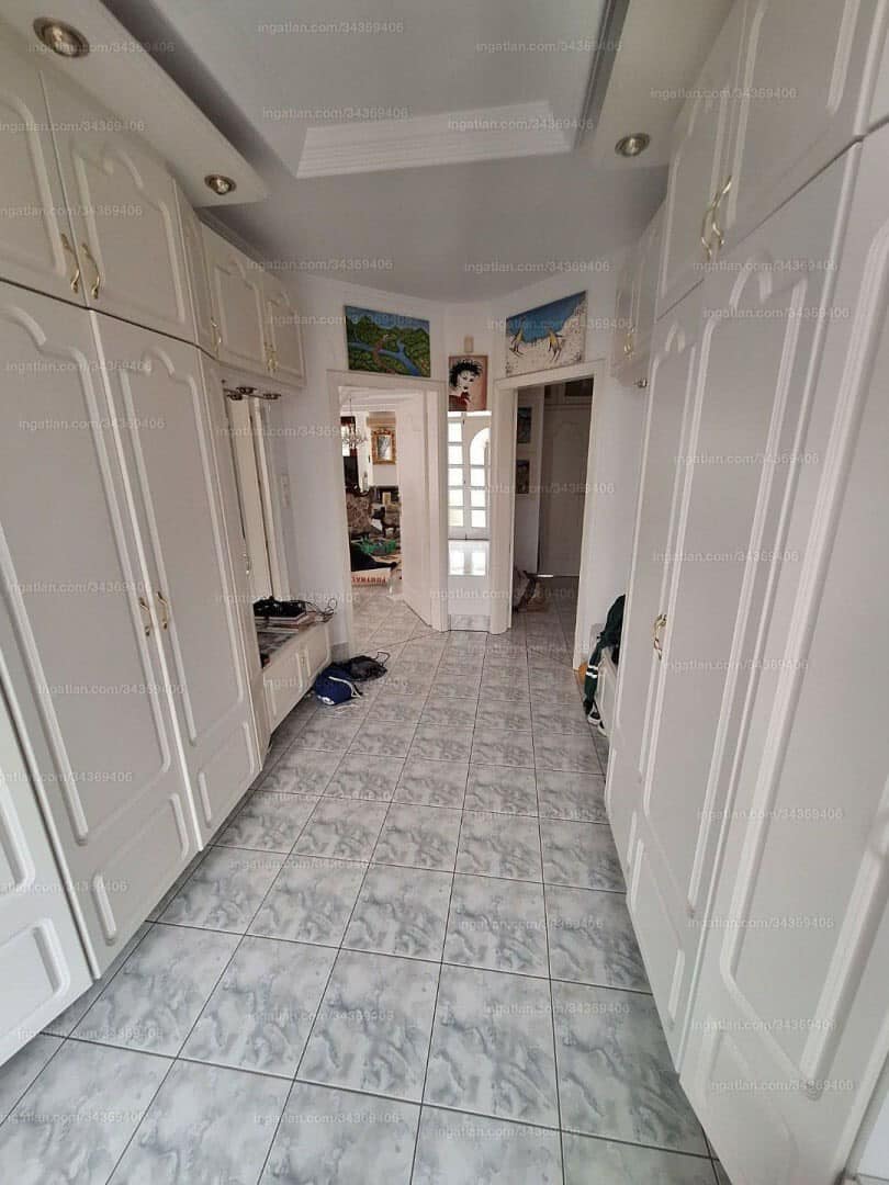 Eladó egy különleges családi ház Újszegeden!