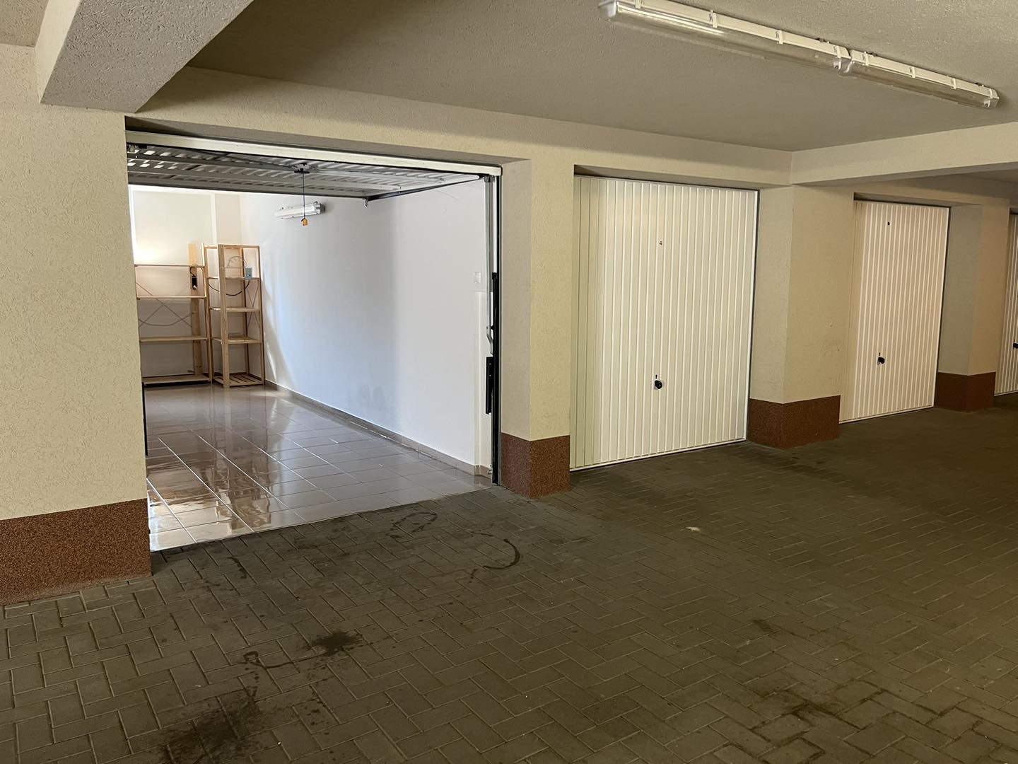 Garázs Derkovits fasor