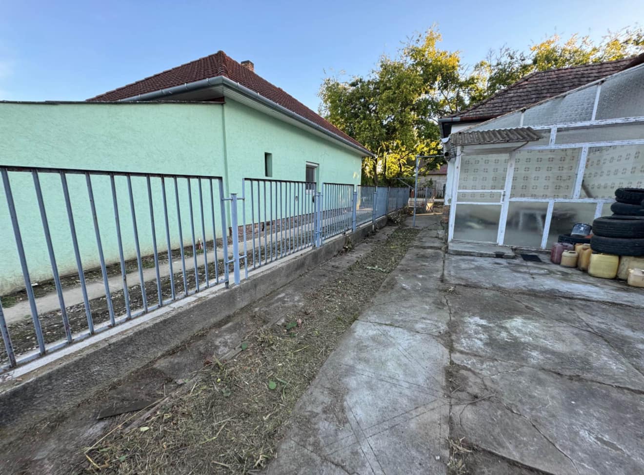 Eladó egyedülálló fejlesztési lehetőség Újszeged egyik legjobb részén!