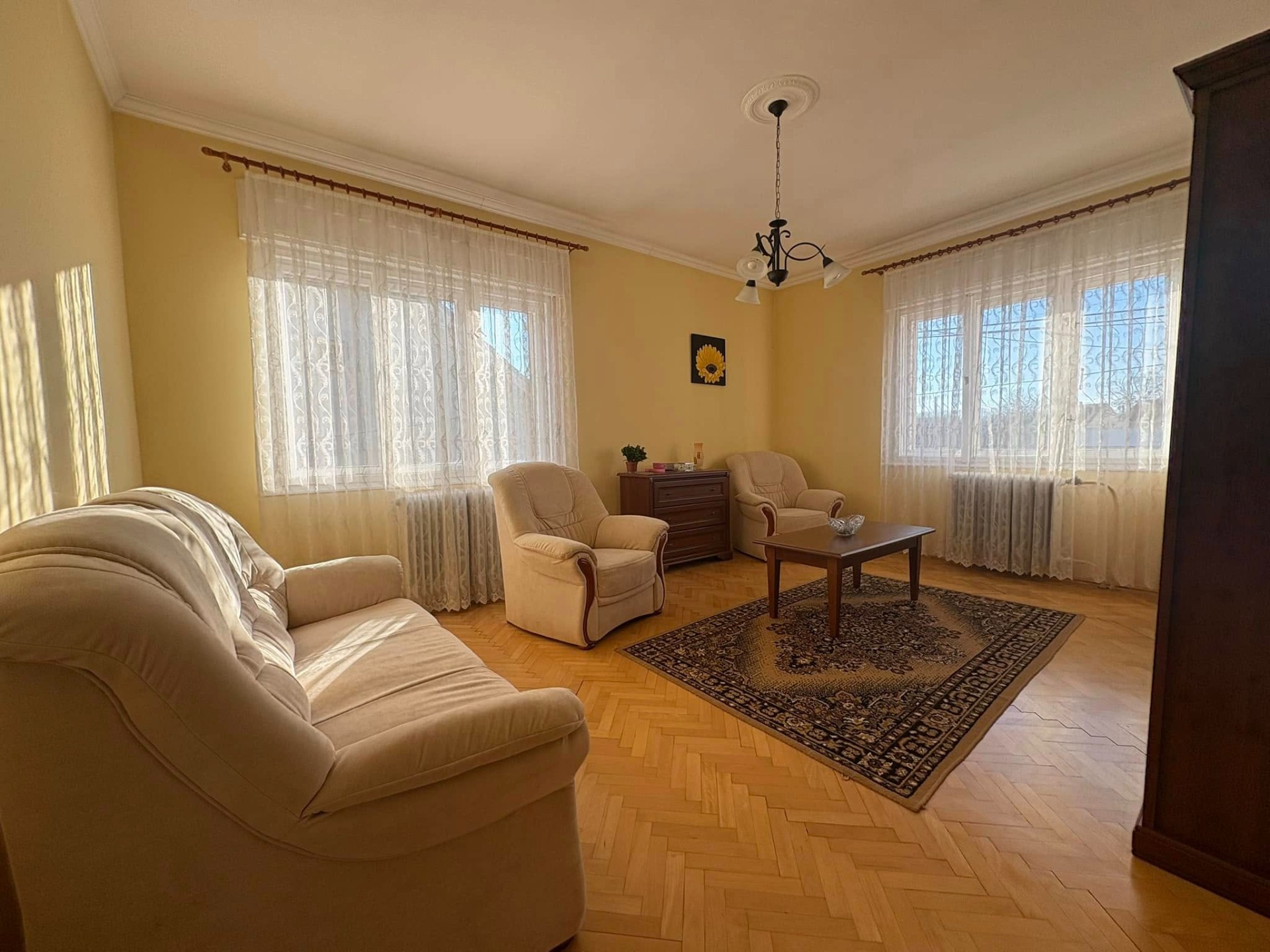 Eladó ingatlan Szeged-Kiskundorozsmán Befektetők és családok figyelmébe!