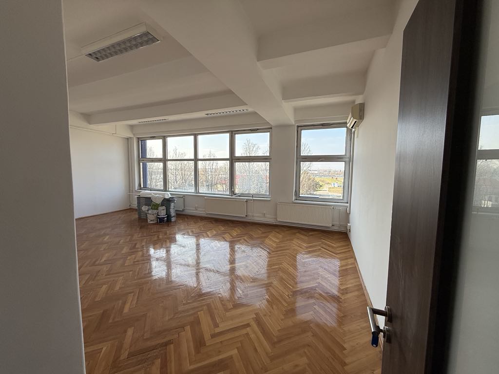 Kiadó irodák Szegeden, a Fonógyári úton!