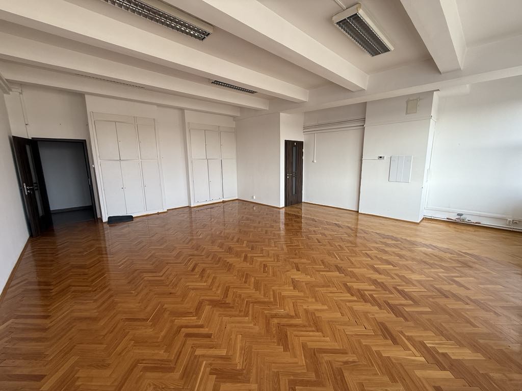 Kiadó irodák Szegeden, a Fonógyári úton!