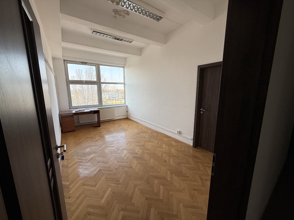 Kiadó irodák Szegeden, a Fonógyári úton!