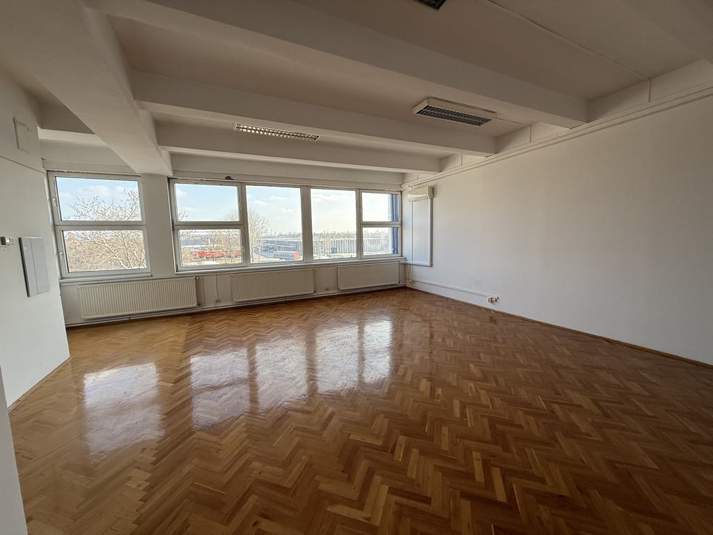 Kiadó irodák Szegeden, a Fonógyári úton!